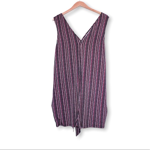 BCBGeneration Stripe Belted V-neck Shorts Romper - Picture 6 of 9